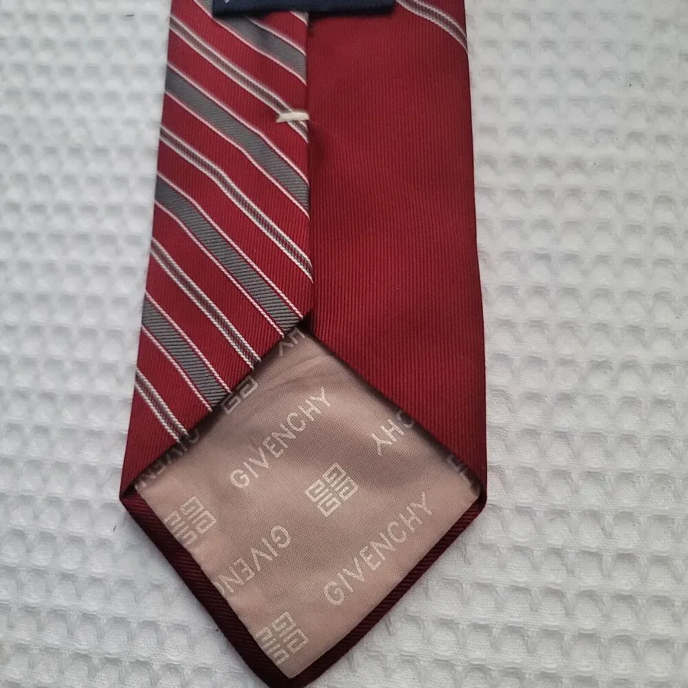 Givenchy Gentlemen Paris Mens  Striped Silk Tie - Picture 5 of 8